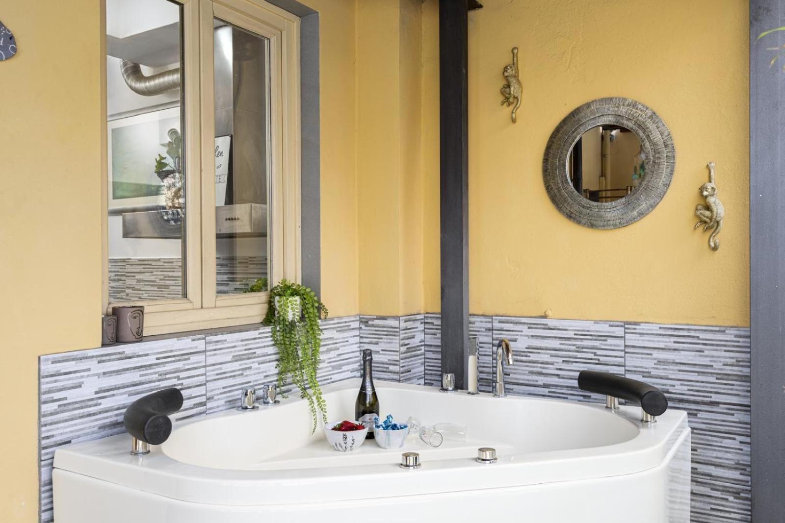 Nadia'S Lovely Home - With Private Garden And Jacuzzi Florenz Exterior foto